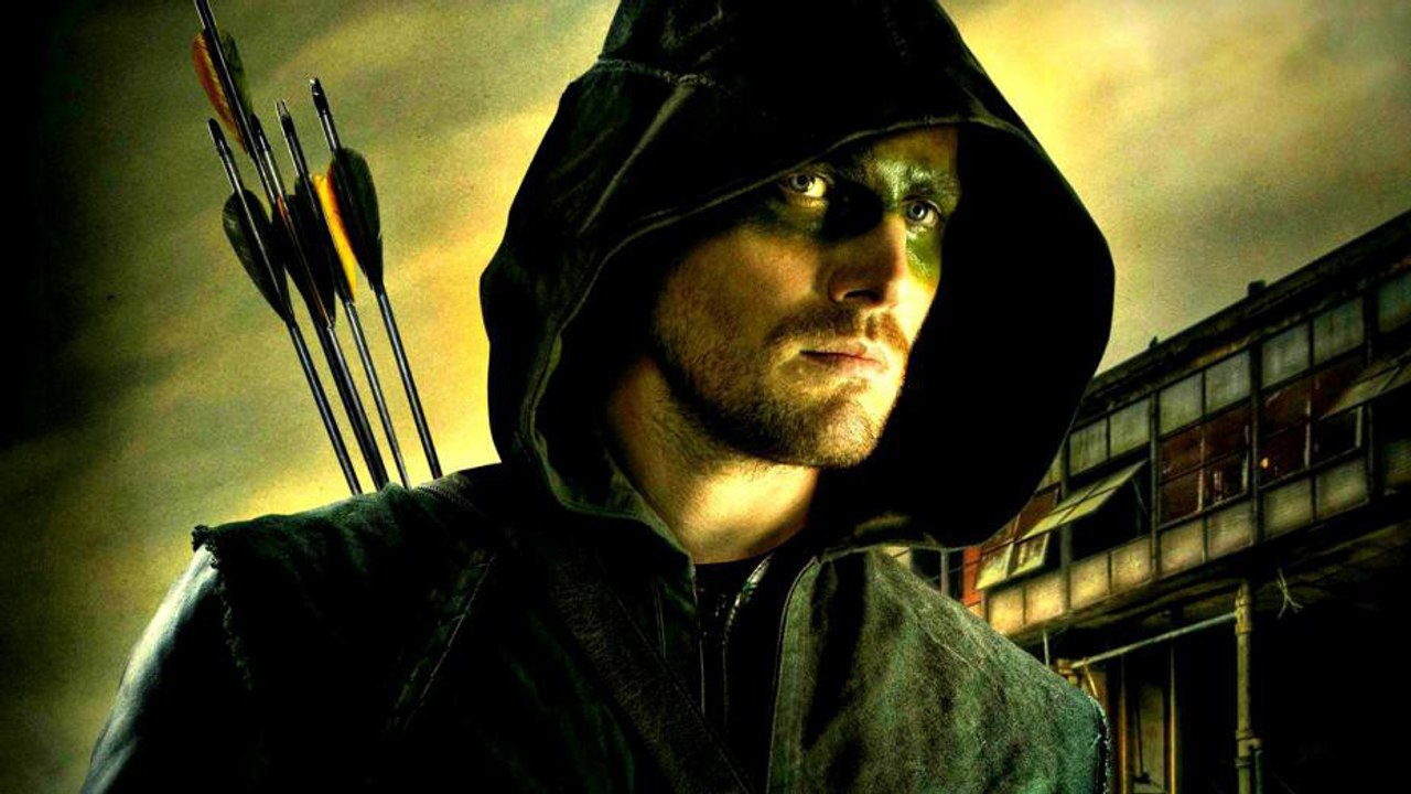 Arrow saison 3 : Stephen Amell rejoint le casting des Ninja Turtles 2