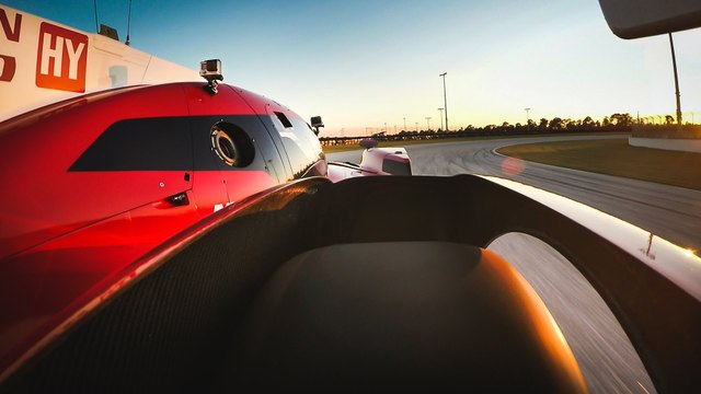 En caméra embarquée sur une Nissan GT-R LM Nismo qui s'entraîne pour les 24 Heures du Mans