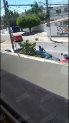 Robo de autopartes a plena luz del día en la colonia Loma Bonita, Zapopan