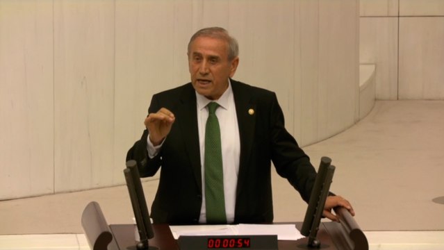 İmam, AKP'li zannettiği CHP'li vekile böyle dedi: Reis'e söyle, hutbede siyaset olmasın