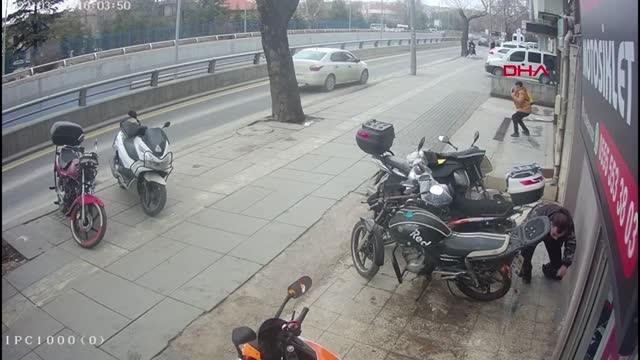 Son dakika haberleri! Arkadaşlık teklifini kabul etmeyen kızın sevgilisine silahlı saldırı düzenledi