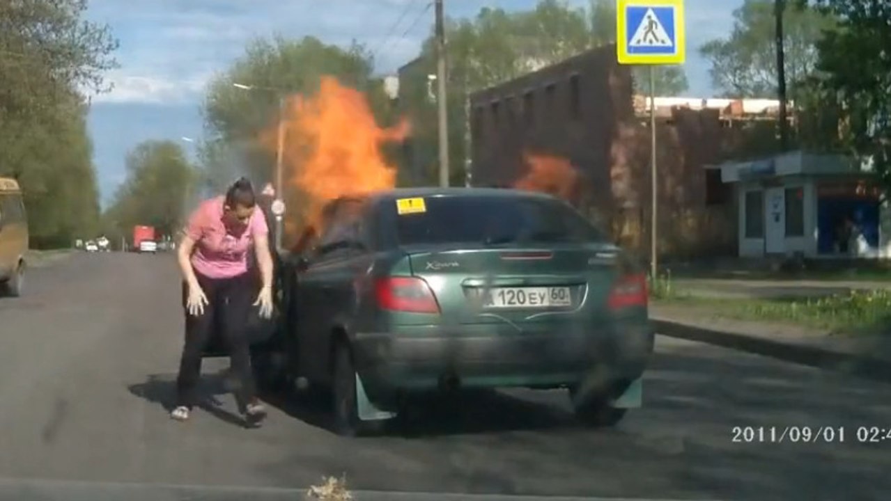 Voilà pourquoi il ne faut jamais fumer en voiture