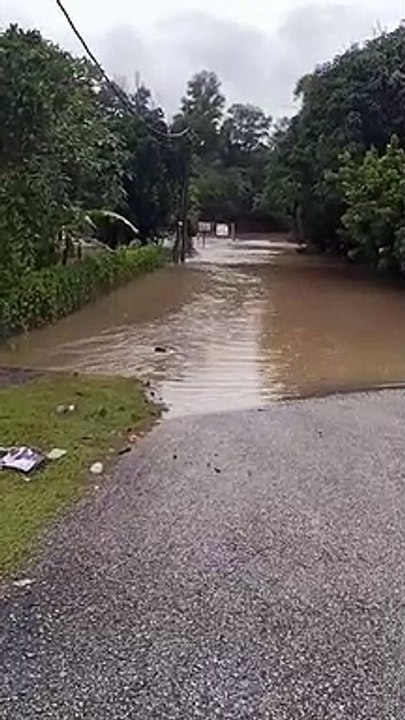 Banjir melanda