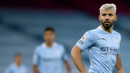 Football : Sergio Aguero coupable d'un geste déplacé sur une arbitre, créant la polémique (VIDEO)