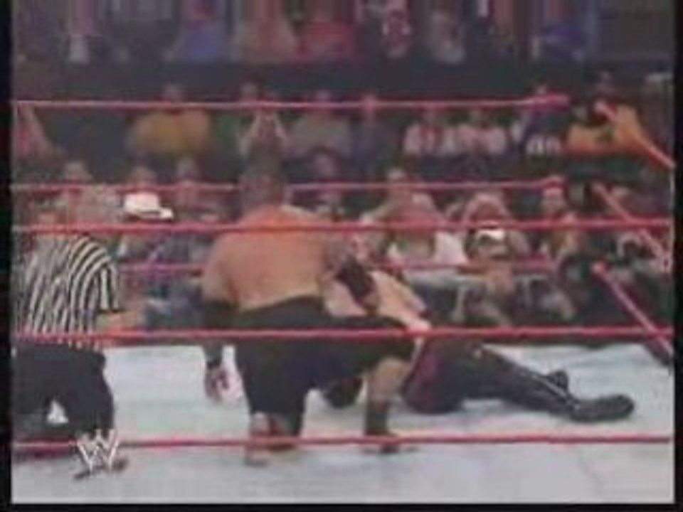 Cyber Sunday - Kane vs Umaga - Nov 5 2006 wwe