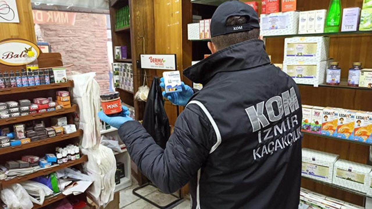 İzmir polisinden kaçak ilaç şebekesine 5 ilde baskın: Binlerce ele geçirildi