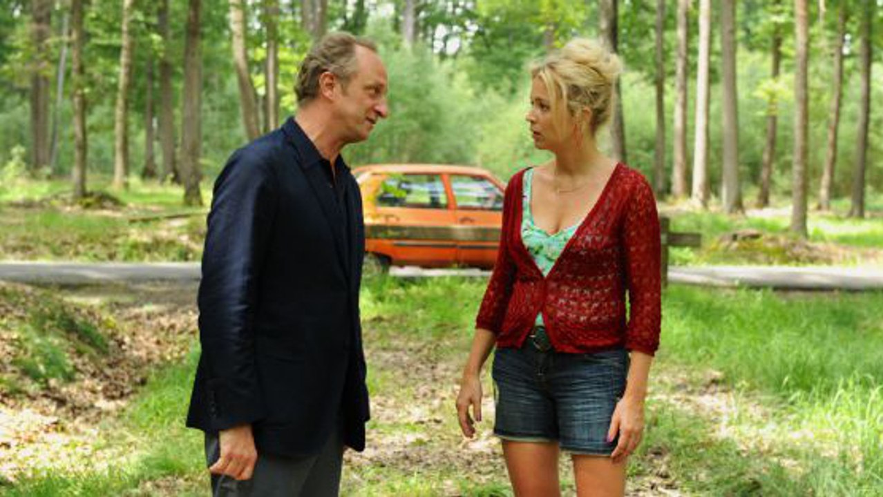 Une Famille à Louer : Une bande annonce où Benoit Poelvoorde s'achète une vie de famille