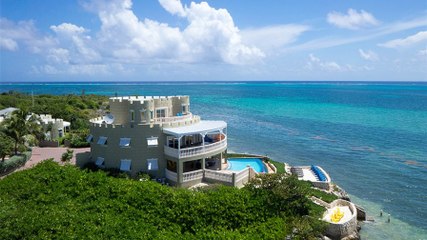 Cayman Castle : Le château des Îles Caïmans