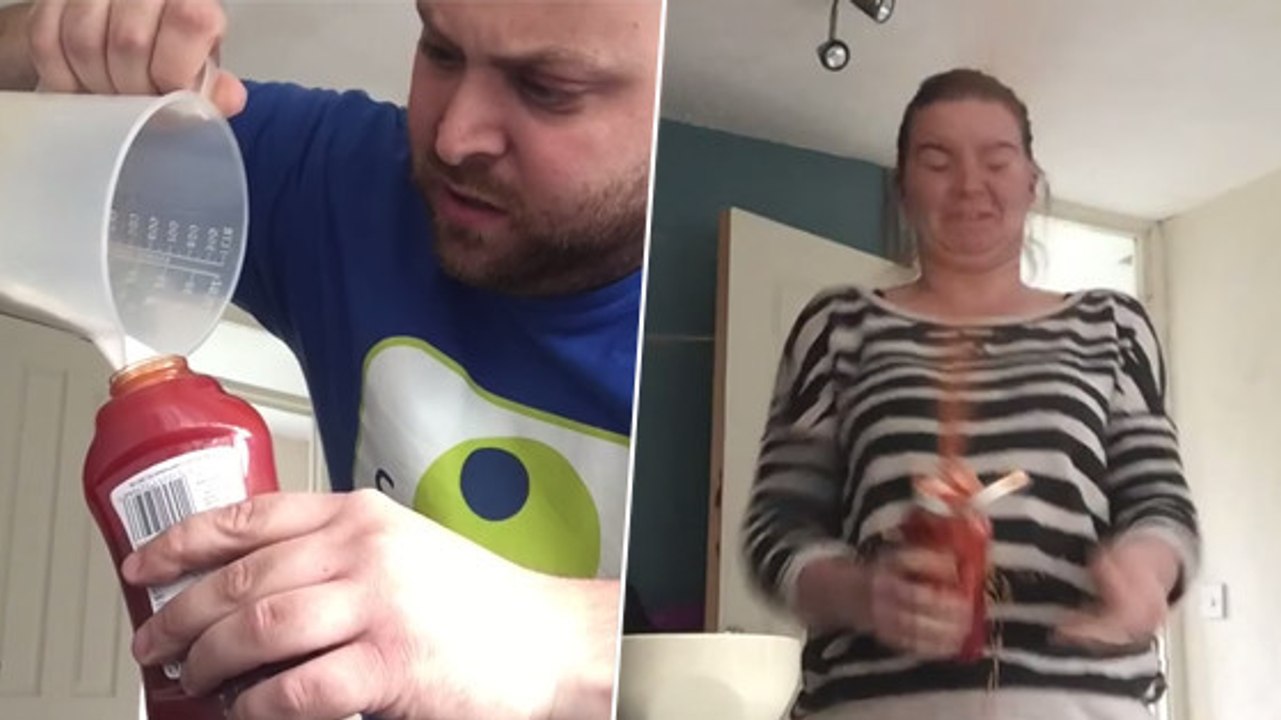 Il joue un tour à sa copine avec une bouteille de ketchup piégée