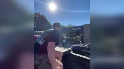 Le Youtubeur Jake Paul attaque un coéquipier de Conor McGregor en pleine rue