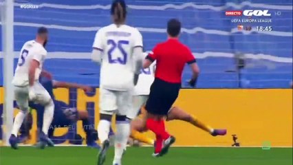 El momento que Modric tumbó a Messi / LA CASA DEL FÚTBOL