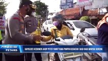 Giat Simpatik Ops Keselamatan Polres Kebumen Bagi-Bagi Minyak Goreng