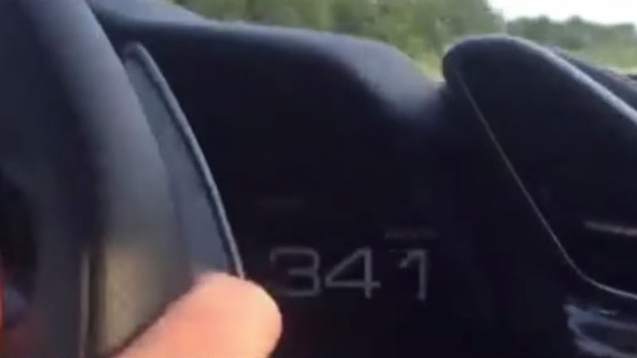 Il atteint les 341 km/h sur l'autoroute au volant de sa Ferrari 488 GTB