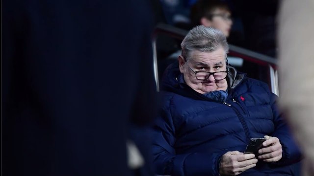 Pierre Ménès : la vidéo du chroniqueur embrassant de force Francesca Antoniotti refait surface