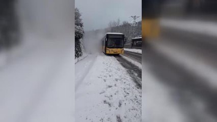Seyir halindeki İETT otobüsünde yangın