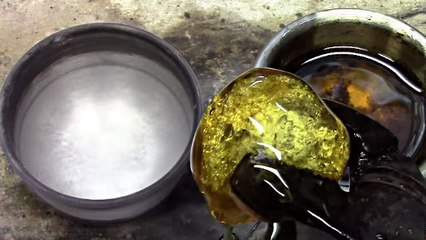 Il fait des cristaux de miel grâce à de l'azote liquide