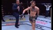 UFC 261 : Chris Weidman se brise la jambe face à Uriah Hall après seulement 15 secondes de combat