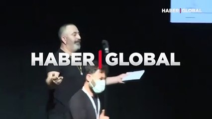 Cem Yılmaz'dan ünlü gazeteciye gönderme: Herkesi şaşkına çevirdi