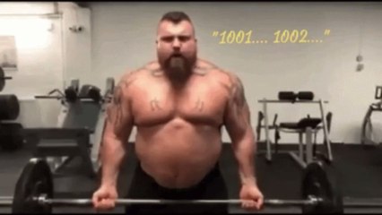 Eddie Hall : The Beast victime d'une très grave blessure avant son combat contre La Montagne