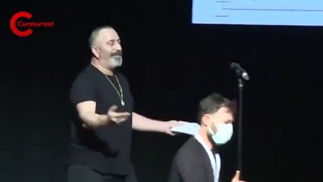 Cem Yılmaz'dan 'Muharrem Sarıkaya' göndermesi: 'Öyle bir şey vardı çok tutmuştu'