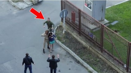 En portant secours à cette femme prise en otage, ce soldat a commis une boulette monumentale