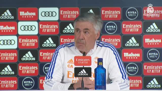 Ancelotti: En el equipo no hay euforia, solo son octavos de final de la Champions