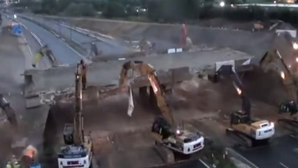 Comment démolir un pont en un rien de temps