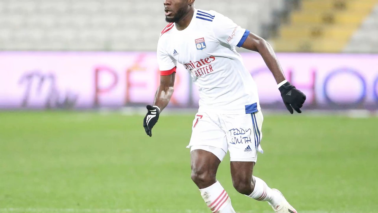 OL : le gros fail de Maxwel Cornet sur sa première photo dans son nouveau club