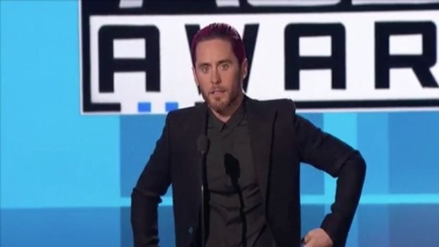 AMA : le discours poignant de Jared Leto suite aux attentats de Paris