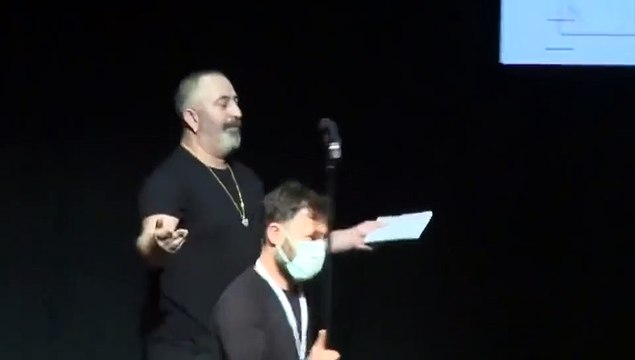 Cem Yılmaz'dan Muharrem Sarıkaya göndermesi