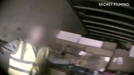 Il filme en caméra cachée les dessous d'une entreprise de livraison