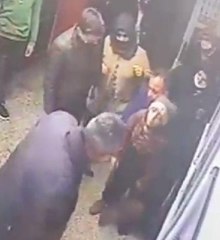 Müdür, nefes borusuna yiyecek kaçan öğrenciyi Heimlich manevrasıyla kurtardı