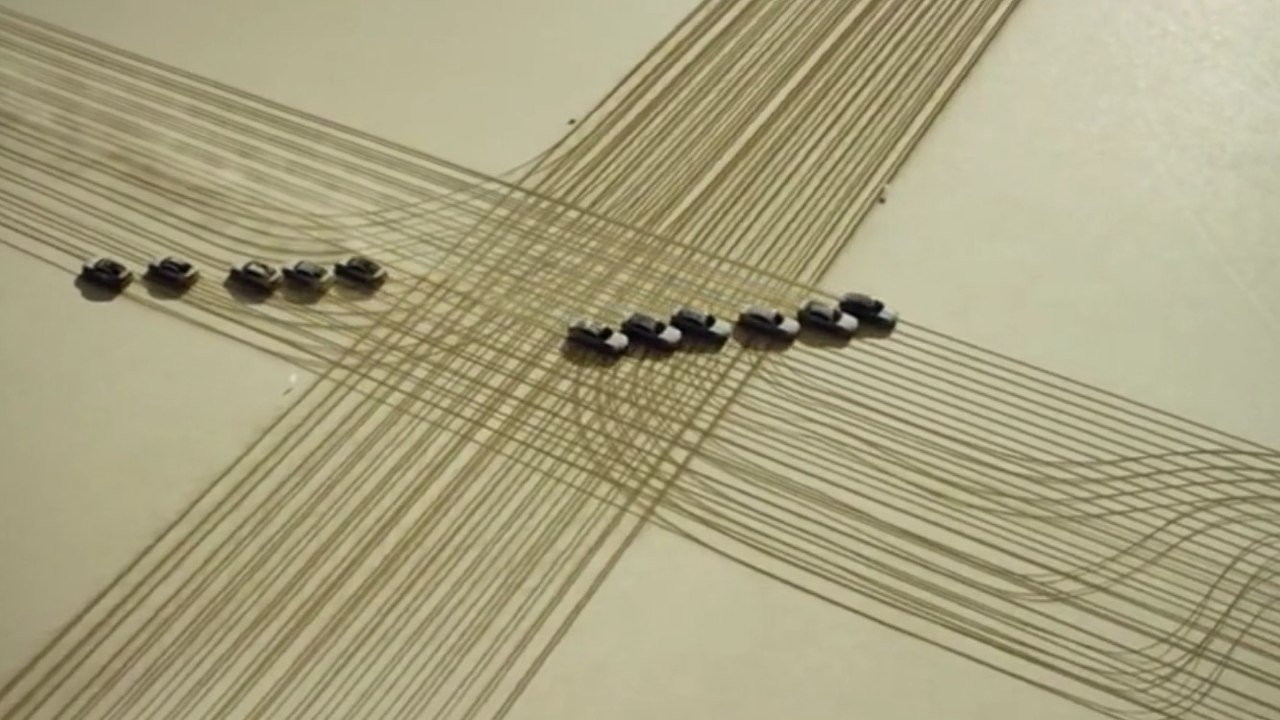 Elle écrit un message géant à son père astronaute pour qu'il puisse le lire depuis l'espace