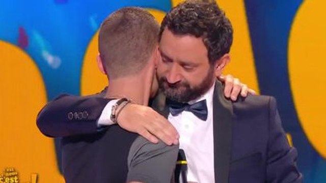 C'est pour nous, c'est cadeau : Cyril Hanouna fond en larmes en direct