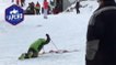 Quand un skieur ivre essaie de chausser ses skis...