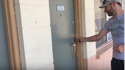 Voilà pourquoi il faut toujours verouiller la porte de sa chambre d'hôtel la nuit