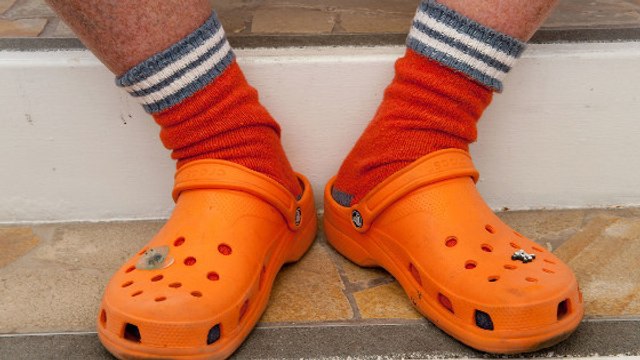 Les Crocs : ces chaussures sont-elles réellement adaptées à vos pieds ?