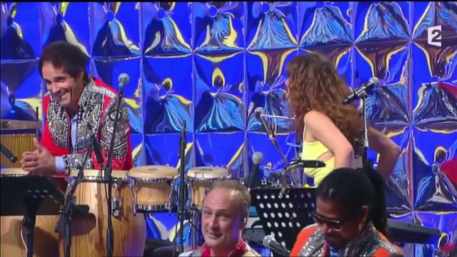 N’oubliez pas les paroles : deux choristes se disputent en pleine émission