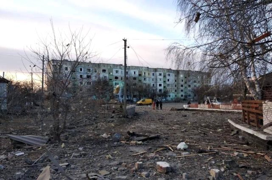 Rusya Ukrayna'da bir kasabayı vurdu: 6 yaralı