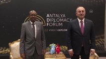 Son dakika haber: Dışişleri Bakanı Çavuşoğlu, ADF marjında ikili görüşmelerini sürdürüyor