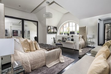 Alexander McQueen : son penthouse de Londres en vente pour 10,6 millions de dollars
