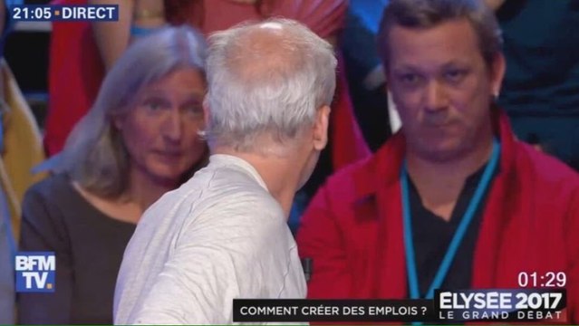 Philippe Poutou : ses interactions avec ses conseillers détournées par les internautes, le résultat est hilarant