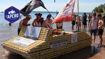 En Australie, on recycle les canettes de bière pour en faire des bateaux pour faire la course
