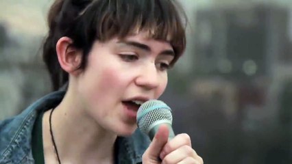 Grimes - Crystal Ball (Live from a Mexico City's rooftop)