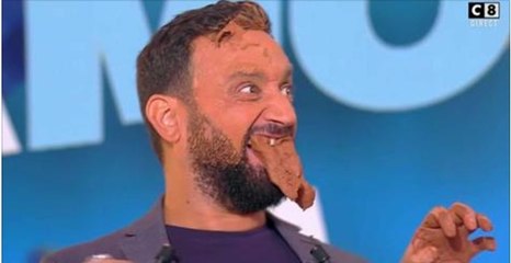 TPMP : un Cyril Hanouna survolté se barbouille le visage de glaise avant de la "manger"