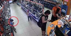 VIDEO - Deux enfants parviennent à commettre le vol parfait en magasin