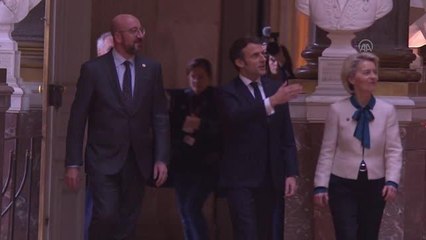 Macron: "Ukrayna ile müzakereleri yeniden başlatması için Putin'i iknaya çalışıyoruz"