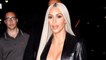 Kim Kardashian se promène en culotte et collants dans la rue pour la Fashion Week