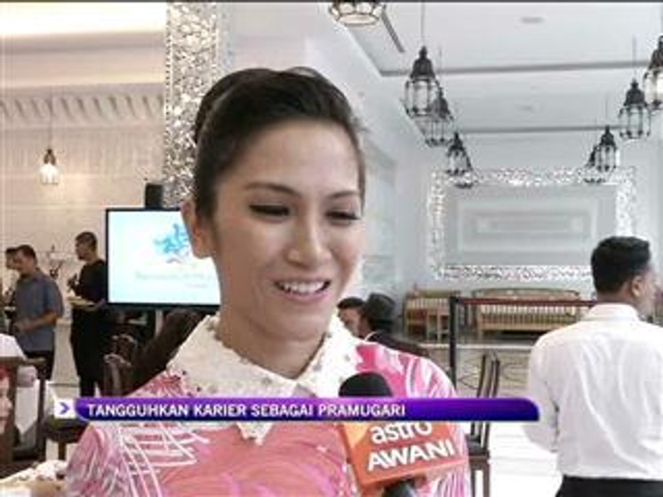 Sherry tangguh karier sebagai pramugari