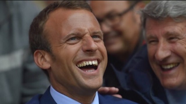 Des policiers s'indignent du maigre goûter qui leur a été servi lors d'un déplacement de Macron